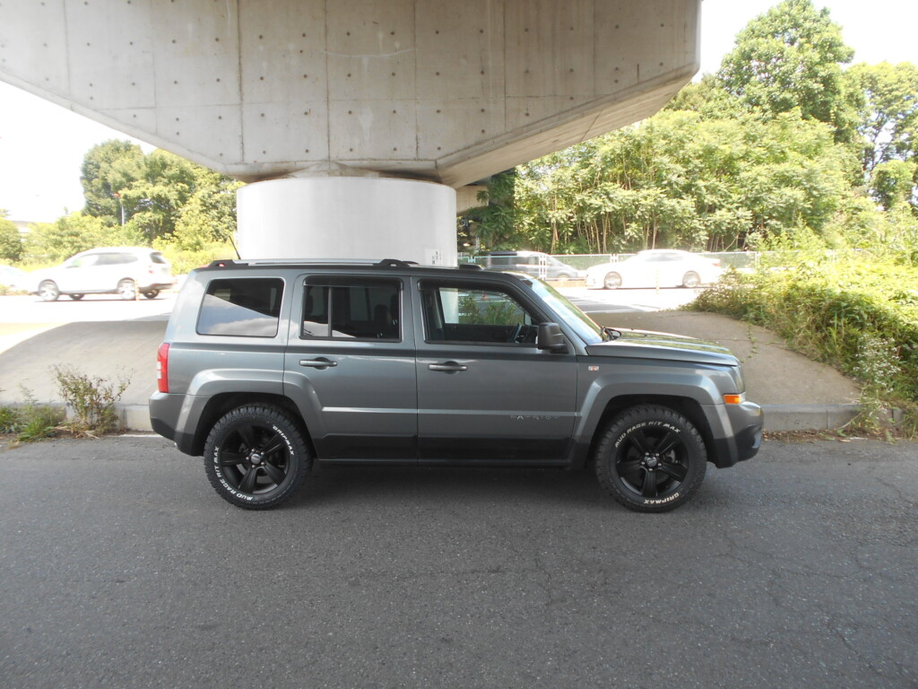 Jeep patriot ジープ　パトリオット　リミテッド　ミネラルグレー